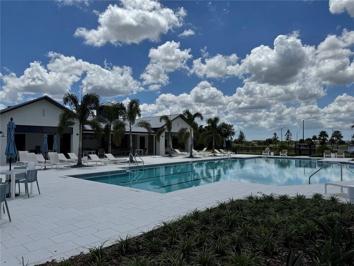 Property Photo: 8708 Canard Cove FL 34221