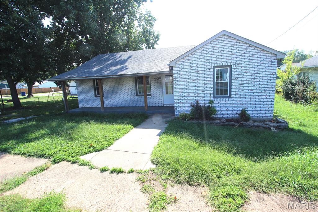 Property Photo:  205 S Jackson Street  MO 63601 