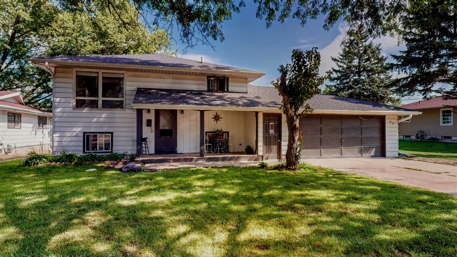 Property Photo: 510 N High St WI 53538