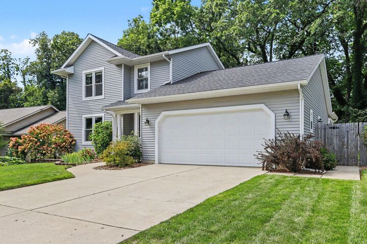Property Photo: 1016 Barton Street MI 49078