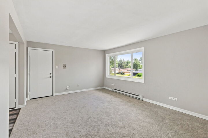 Property Photo: 6846 W Lode Drive 3A IL 60482