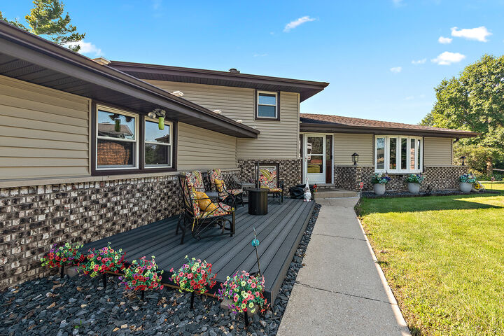Property Photo: 1003 Northern Drive IL 60441