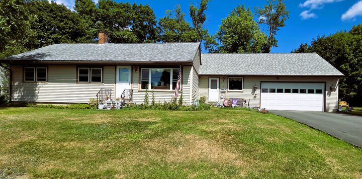 Property Photo:  19 Trueworthy Avenue  ME 04330 