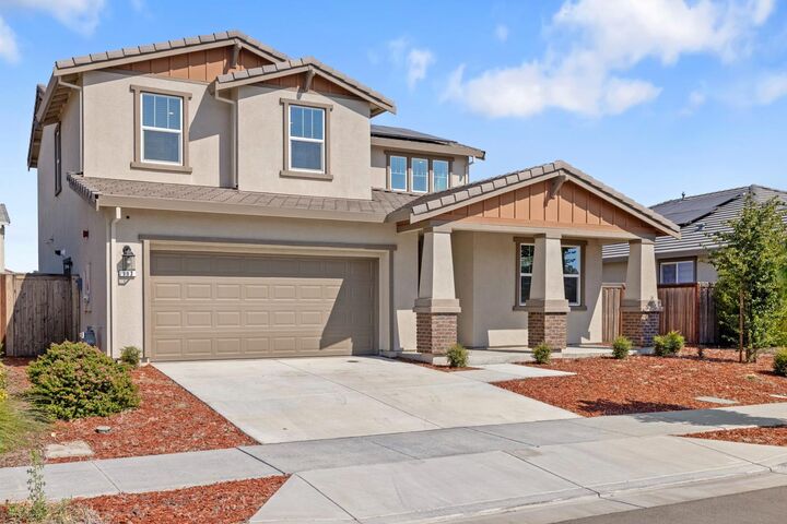 Property Photo:  997 Pipit Street  CA 95330 