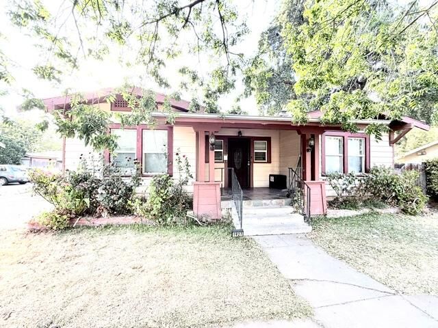 Property Photo: 1927 I Street CA 95340