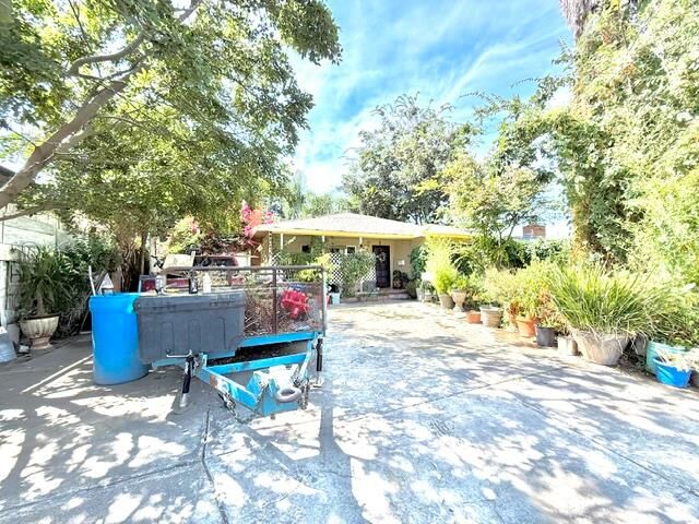 Property Photo:  1305 Mayette Avenue  CA 95351 