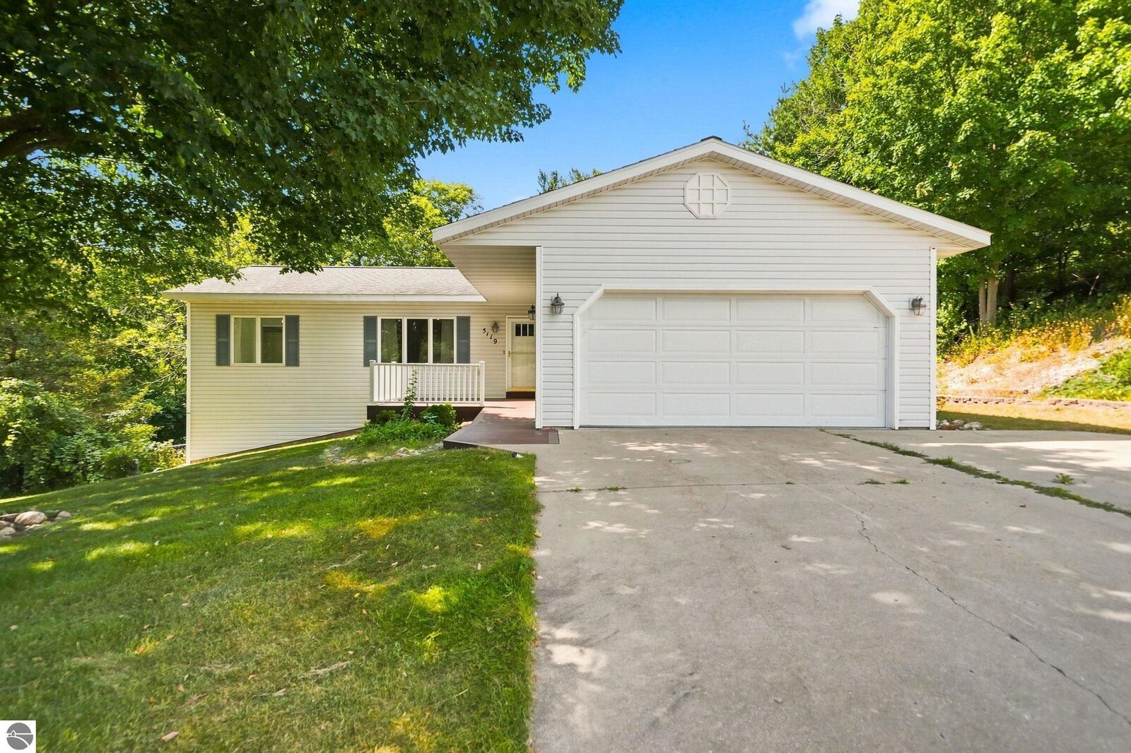 Property Photo:  5119 Anna Drive  MI 49684 