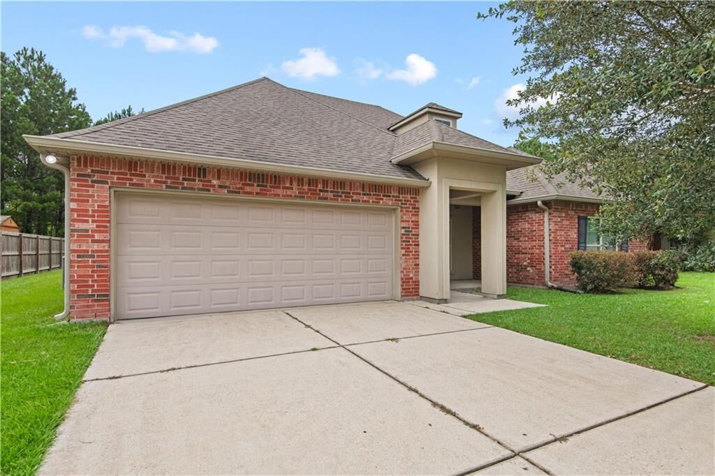 Property Photo:  629 Woodburne Loop  LA 70433 