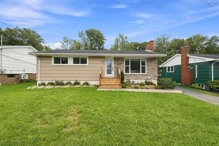 Property Photo: 121 Belle Vista Drive NS B2W 2X6