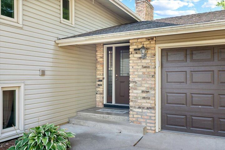 Property Photo:  7901 37th Avenue N  MN 55427 