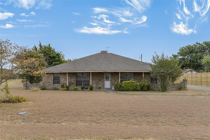 Property Photo: 514 Sunflower Street TX 75154
