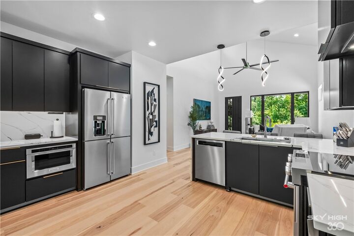 Property Photo:  5 Ayton Lane  AR 72714 