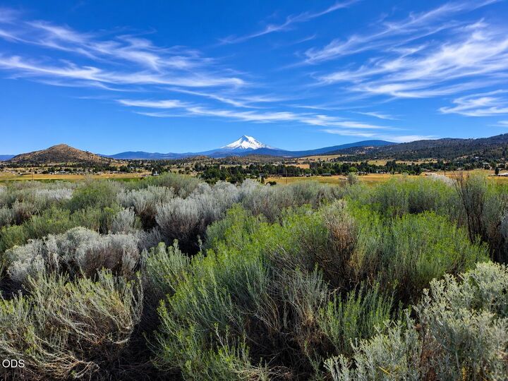 Property Photo: Oregon 140 OR 97601