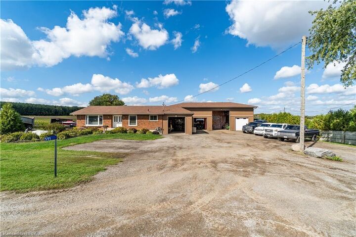 591 Governors Road E — photo 1