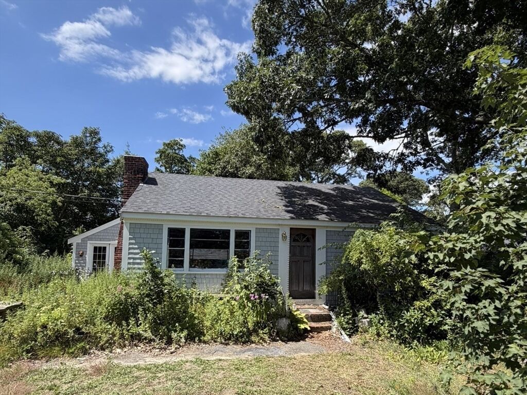 Property Photo:  46 Depot Rd W  MA 02645 