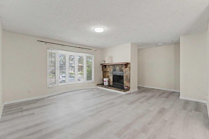 Property Photo: 5615 Temple Drive NE AB T1Y 3R7