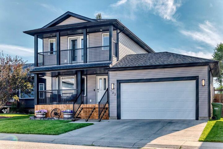 Property Photo:  122 Aspen Circle  AB T1P 1X7 