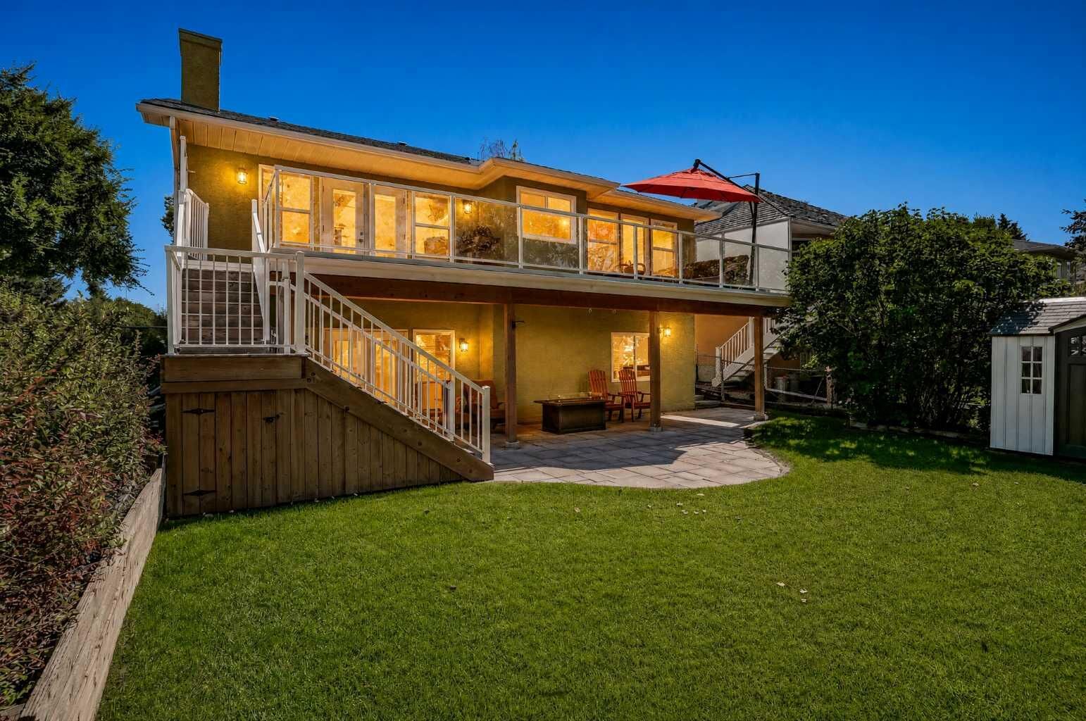 Property Photo: 152 Waterstone Place SE AB T4B 2G1
