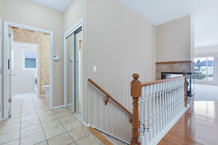 Property Photo:  112 Shannon Road SW  AB T2Y 3W7 