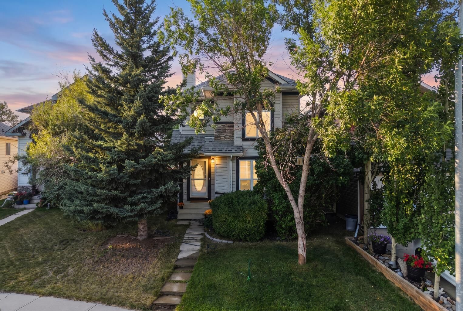 Property Photo: 73 Coverton Circle NE AB T3K 4R7