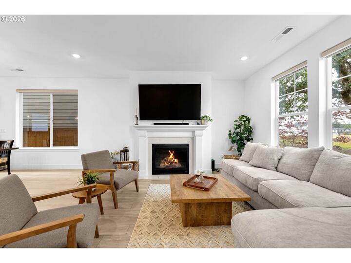 Property Photo: 27143 SW Trillium Ln OR 97070