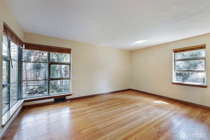 Property Photo: 4815 S Holly Street WA 98118