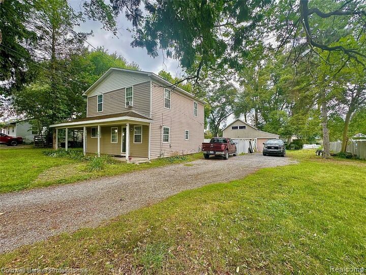Property Photo:  147 Myron Street  MI 48462 
