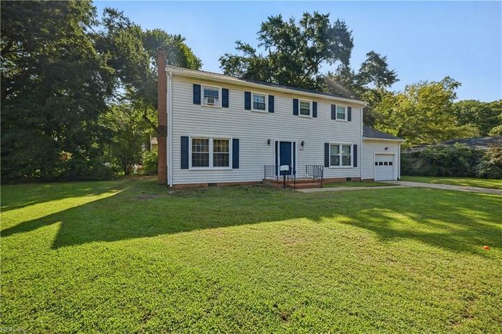 Property Photo:  512 Timberneck Ct  VA 23663 