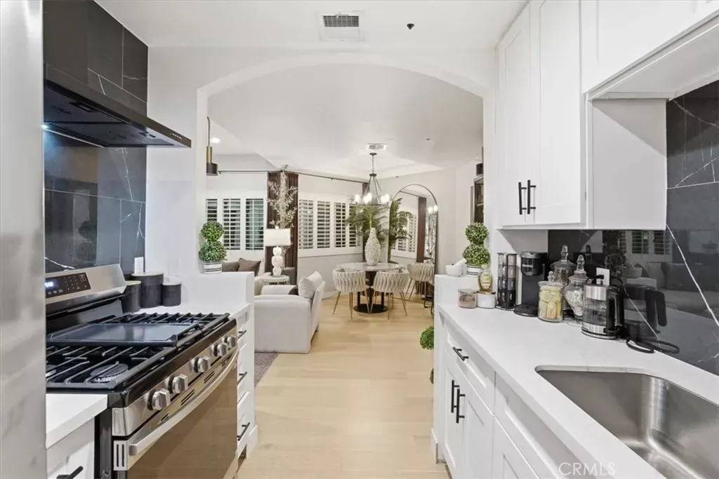 Property Photo:  7236 Amigo  CA 91335 