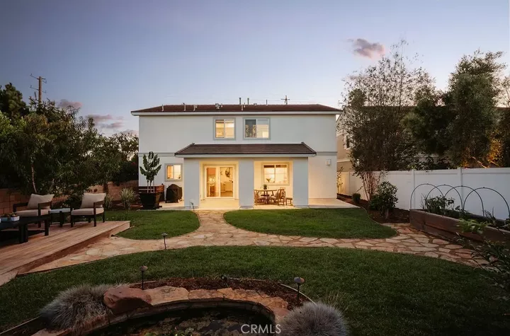 Property Photo:  236 E 16th Street  CA 92627 