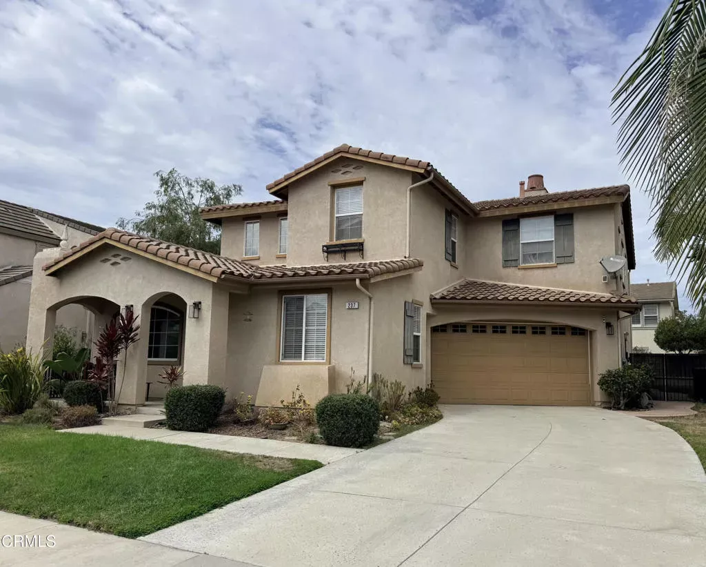 Property Photo:  237 Trellis Place  CA 93012 
