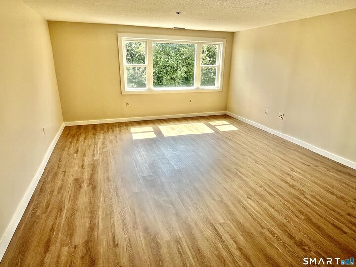 Property Photo:  707 Mix Avenue 42  CT 06514 