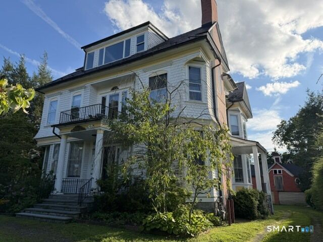 Property Photo:  94 Deer Hill Avenue  CT 06810 