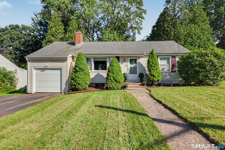 Property Photo:  12 Hillview Avenue  CT 06514 