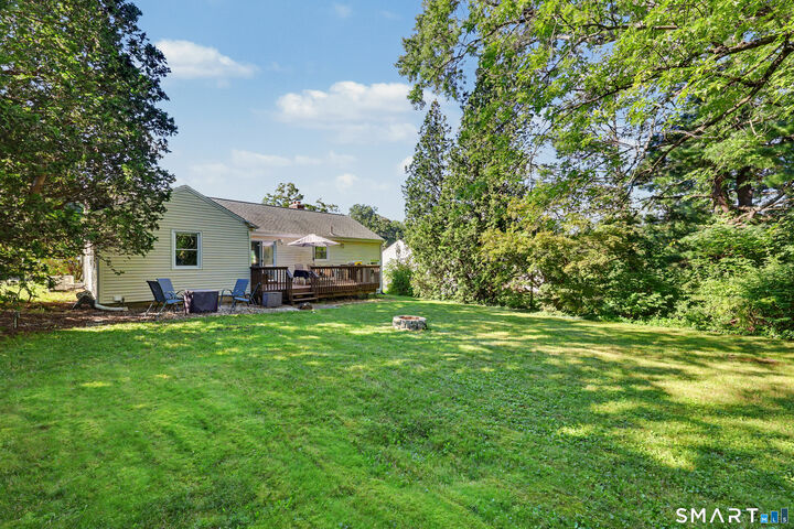 Property Photo:  12 Hillview Avenue  CT 06514 
