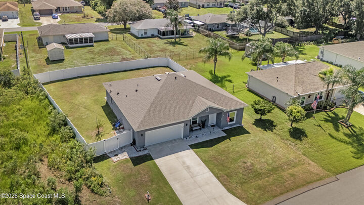 Property Photo:  2111 Thames Road SE  FL 32909 