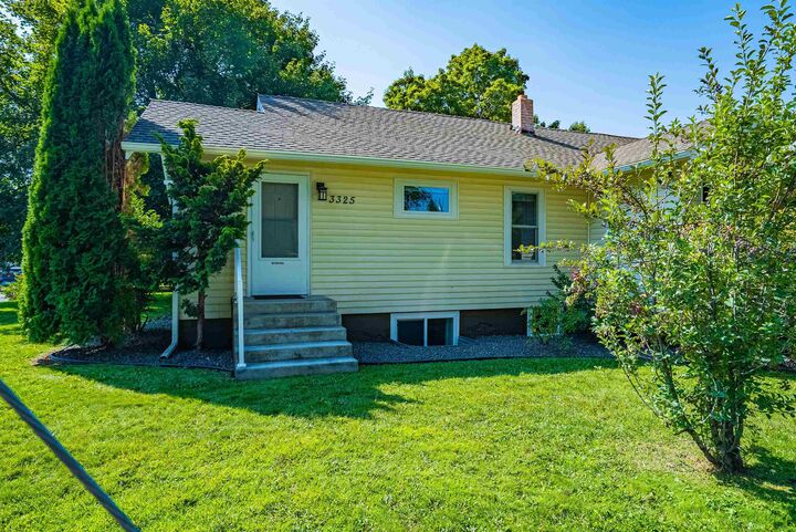 Property Photo:  3325 N Vista Rd  WA 99212 