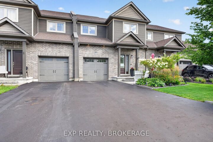 Property Photo: 32 Curtis Street ON K0K 2T0