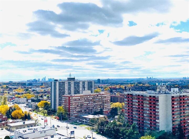 Property Photo: 800 Lawrence Avenue W 1818 ON M6A 1C3