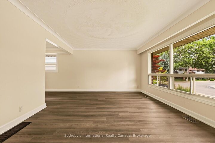 Property Photo:  7 Delmar Drive  ON L9C 1J2 