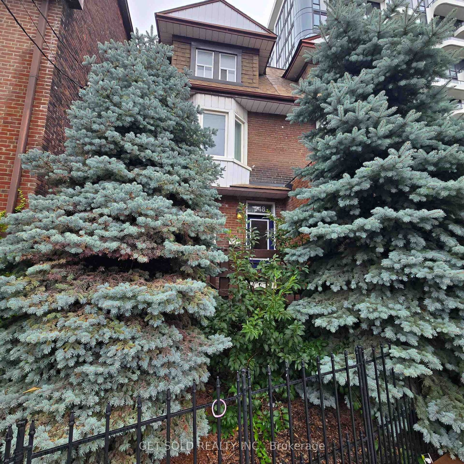 Property Photo: 348 Dupont Street ON M5R 1V9