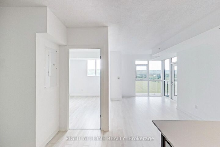 Property Photo:  550 North Service Road 809  ON L3M 0H9 