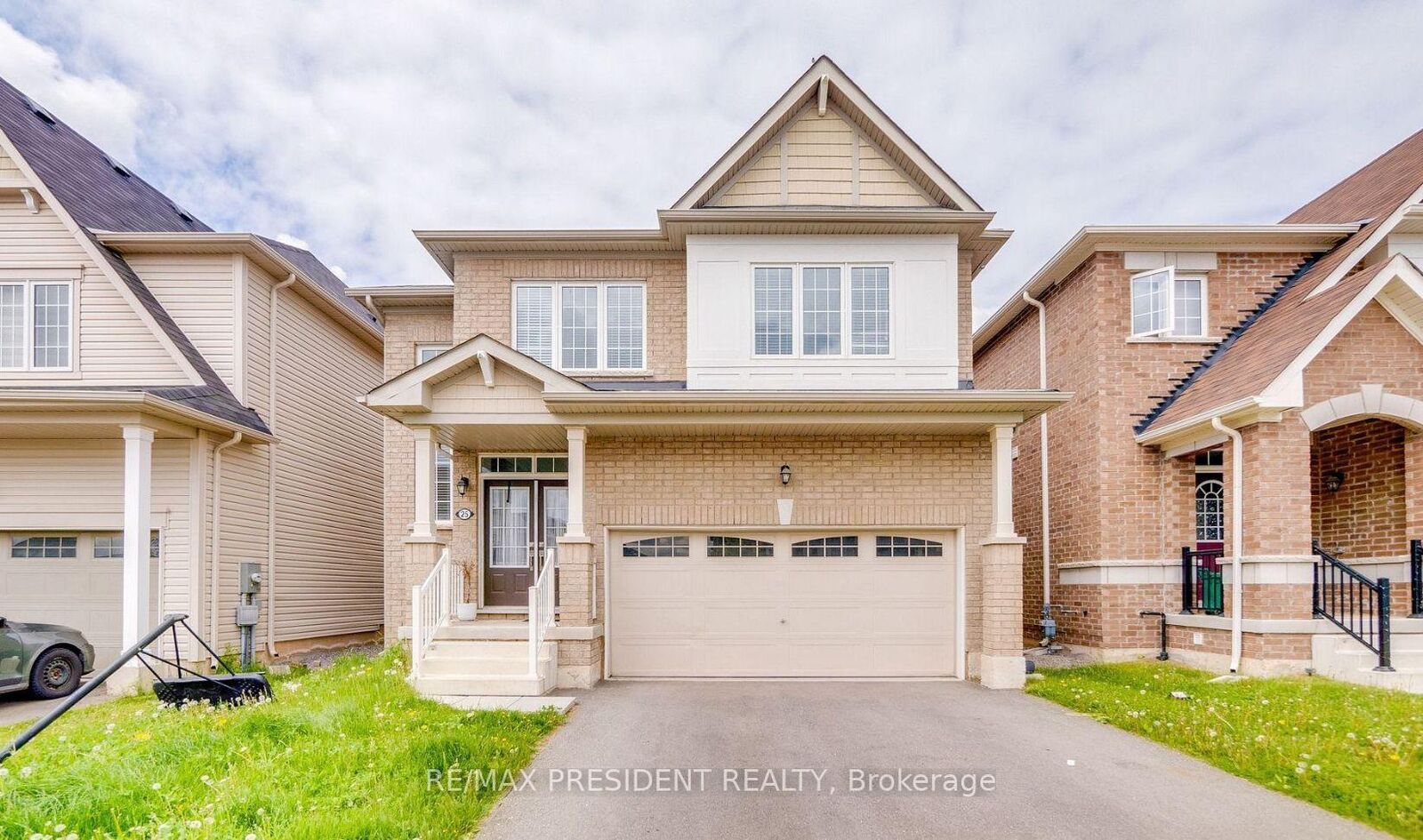 Property Photo:  25 Seanesy Drive  ON L3B 0G5 