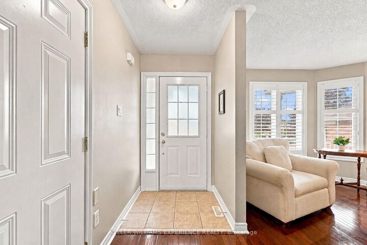 Property Photo: 7 Stanley Street ON L4M 6V2