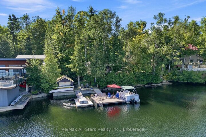 Property Photo: 1561 Crystal Lake N/A ON K0M 2A0