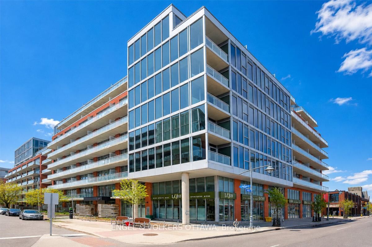 Property Photo: 360 McLeod Street 415 ON K2P 1A9