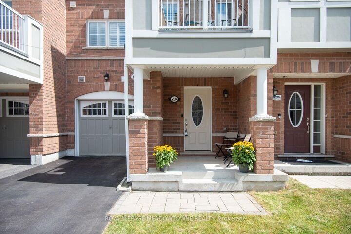 Property Photo: 298 Reis Place ON L9E 0A9