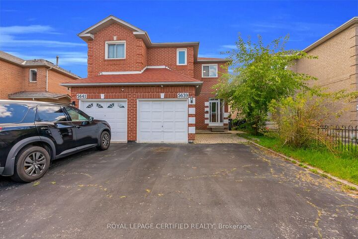 Property Photo: 5639 Whistler Crescent ON L4Z 3R7
