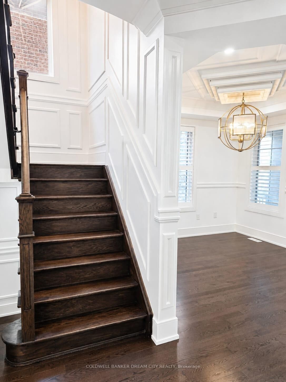 Property Photo: 6 Pellegrino Road W ON L7A 4V5