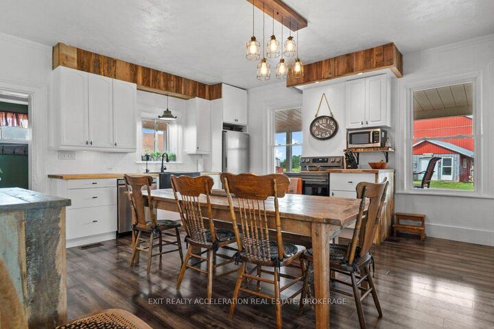 Property Photo: 814 Meach Road ON K0K 2Z0